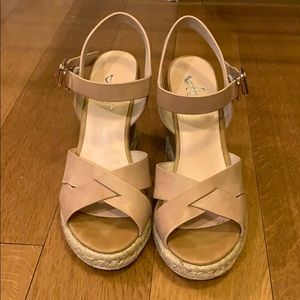 Women’s wedge sandals
